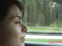 Zuzinka masturbates her snatch in the car